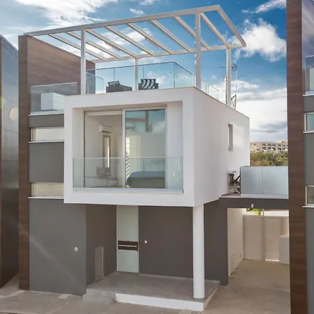 ヴィラ Prol24,brand New 2bdr With Pool,close To Fig Tree Bay プロタラス