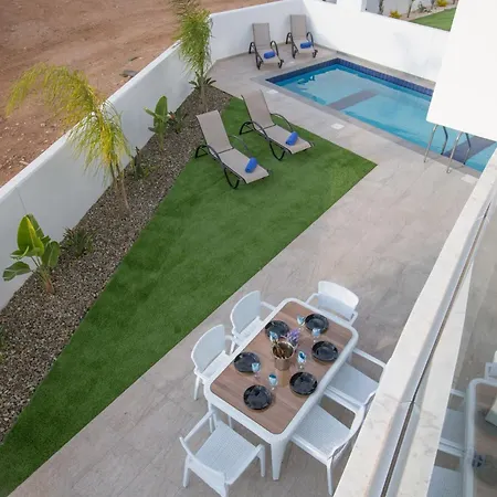 Villa Prol24,brand New 2bdr With Pool,close To Fig Tree Bay *